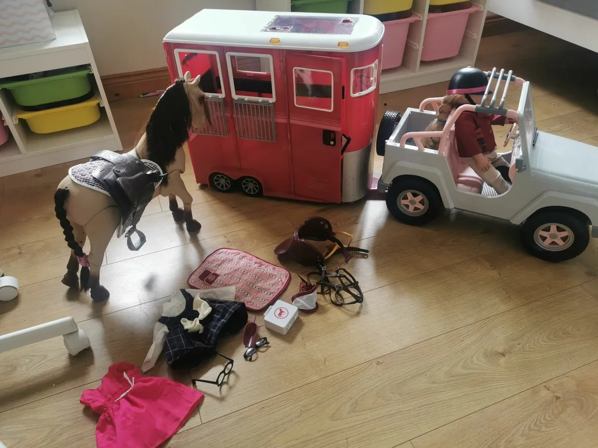 Our generation equestrian - Image 1