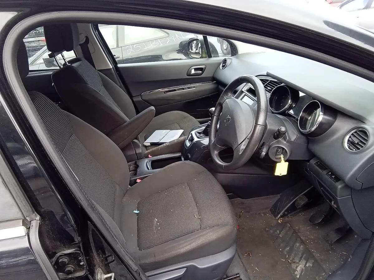 2012 PEUGEOT 5008 BREAKING FOR PARTS - Image 3