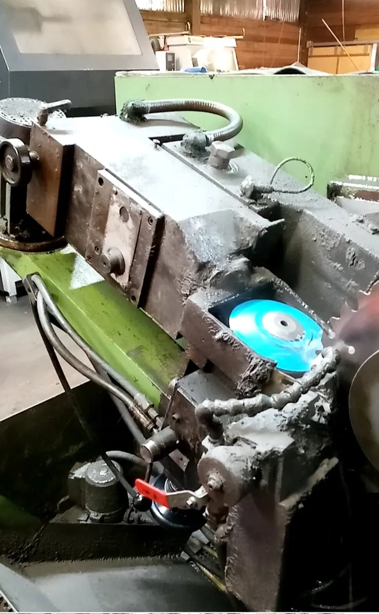 Vollmer circular saw grinder. - Image 3