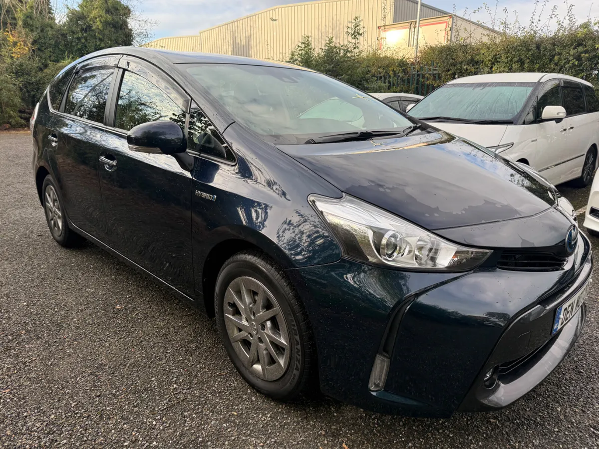 Toyota Prius 7 sats 17700km!!! - Image 1