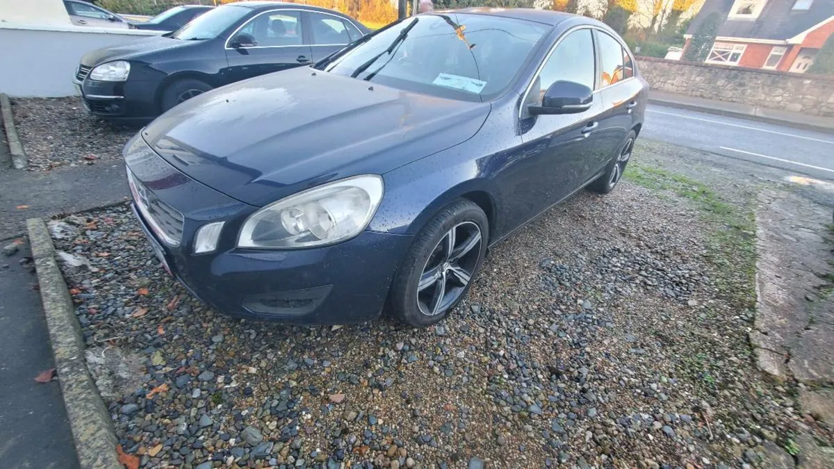 Volvo S60 - Image 1