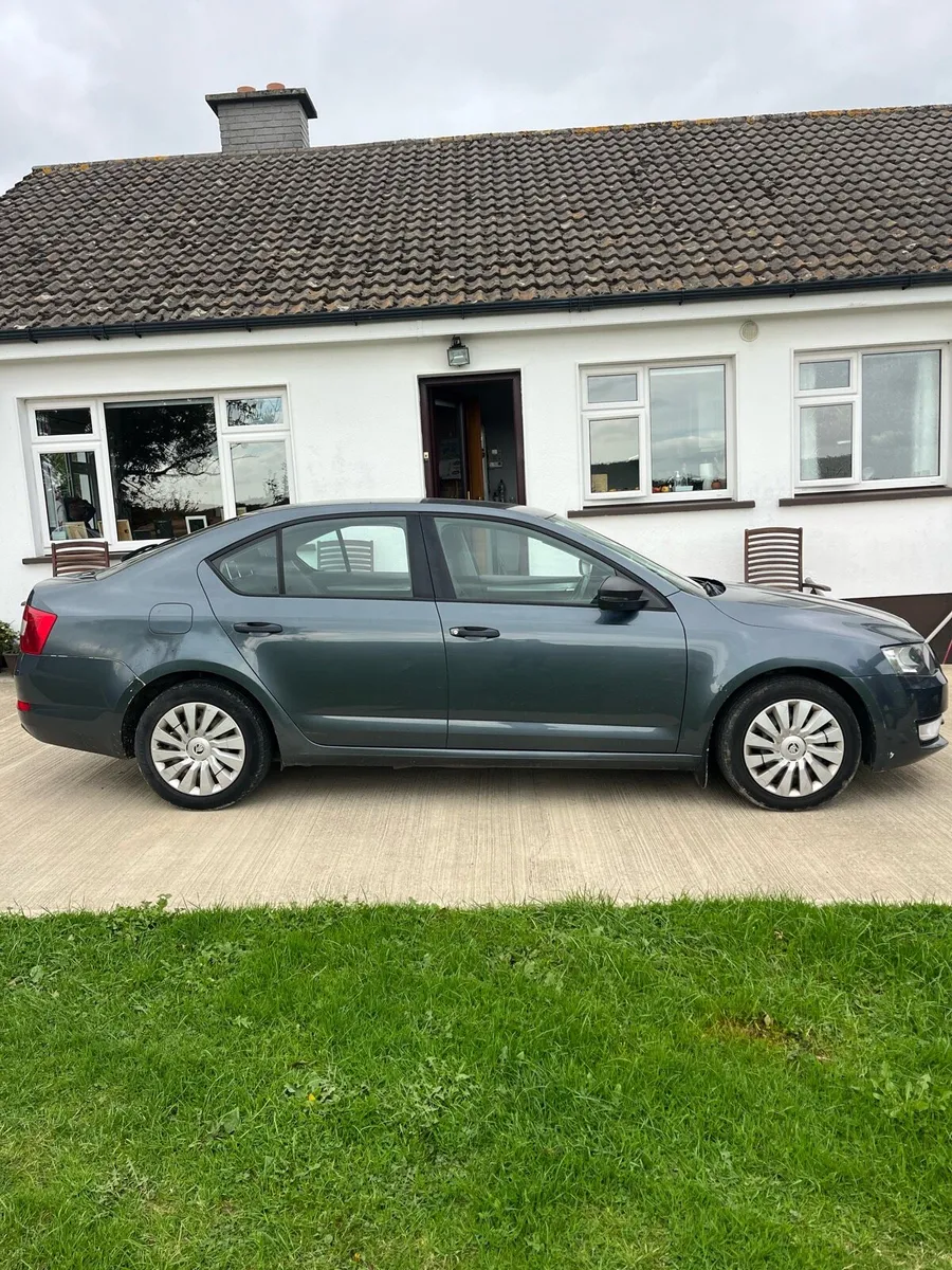 Skoda Octavia 2015 - Image 4