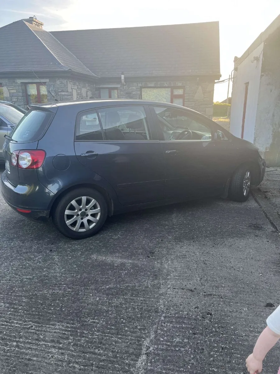 Volkswagen Golf 2006 - Image 2