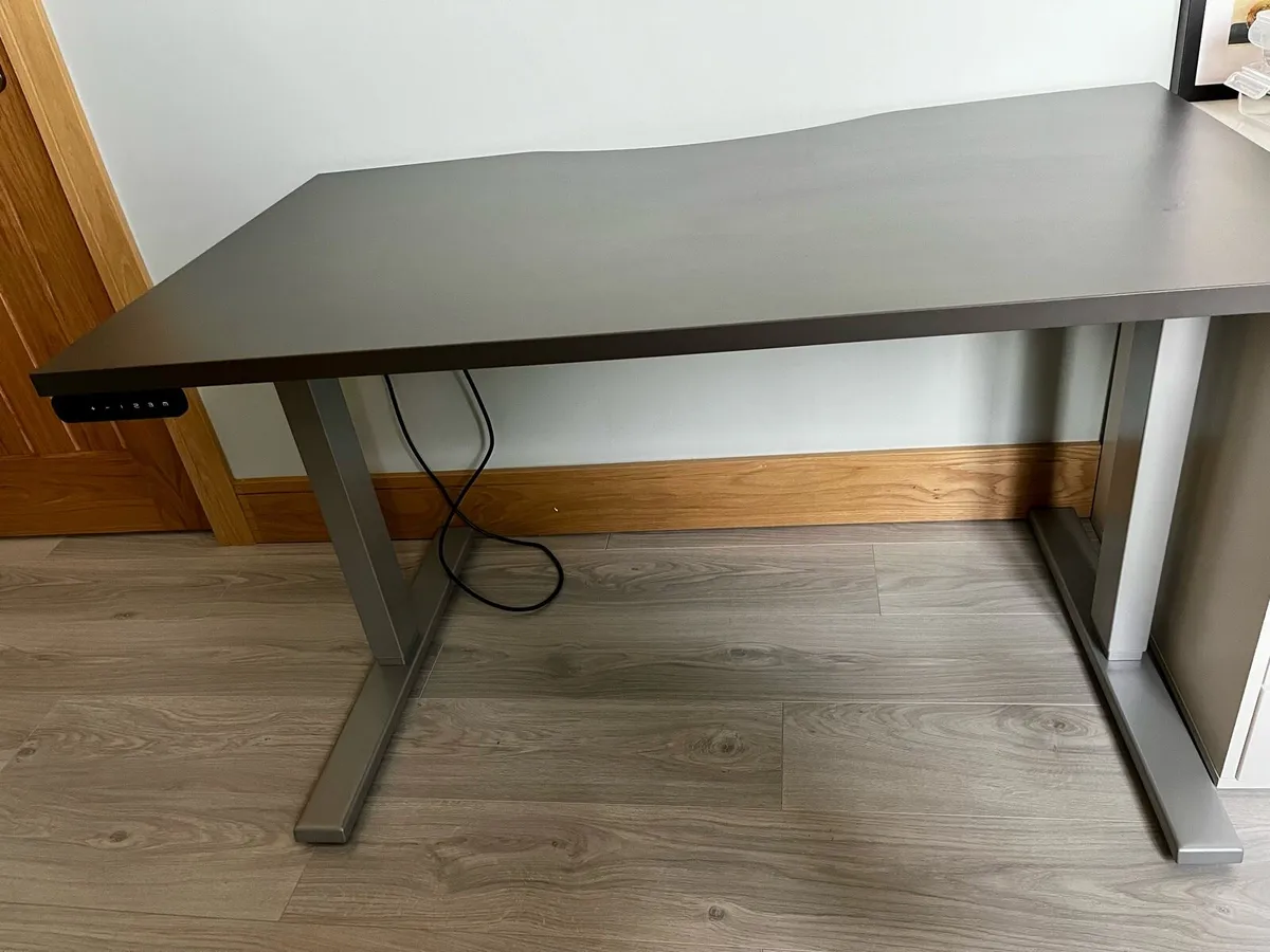 Electric office desk, warranty - Image 1
