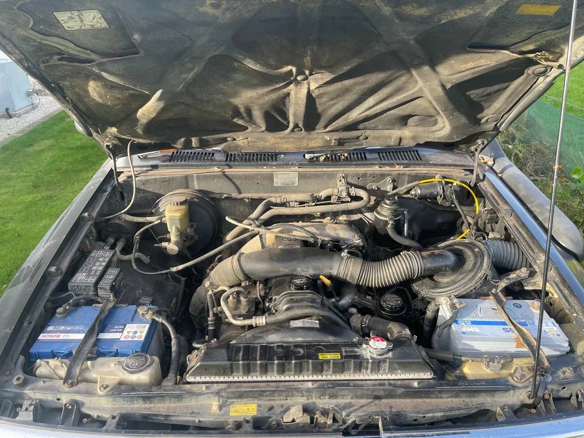 1993 toyota hilux surf /4runner/landcruiser 3.0TD - Image 4
