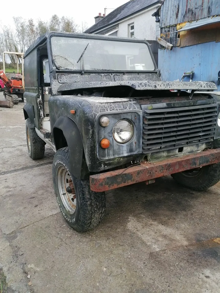 Land Rover 90 - Image 1