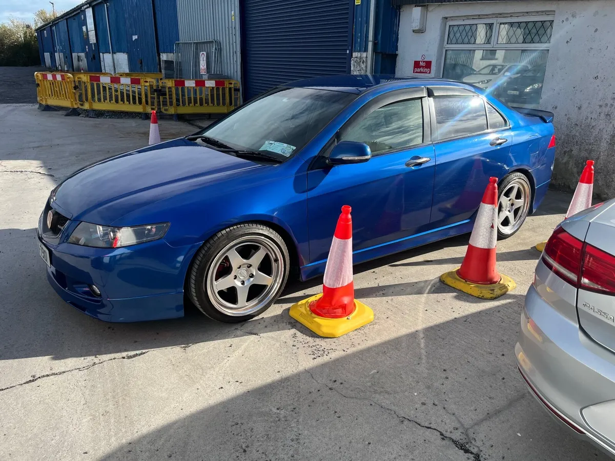 Honda Accord 2003 - Image 4