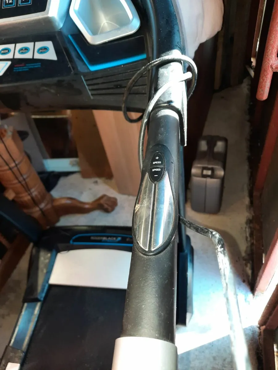 Treadmill - Image 2