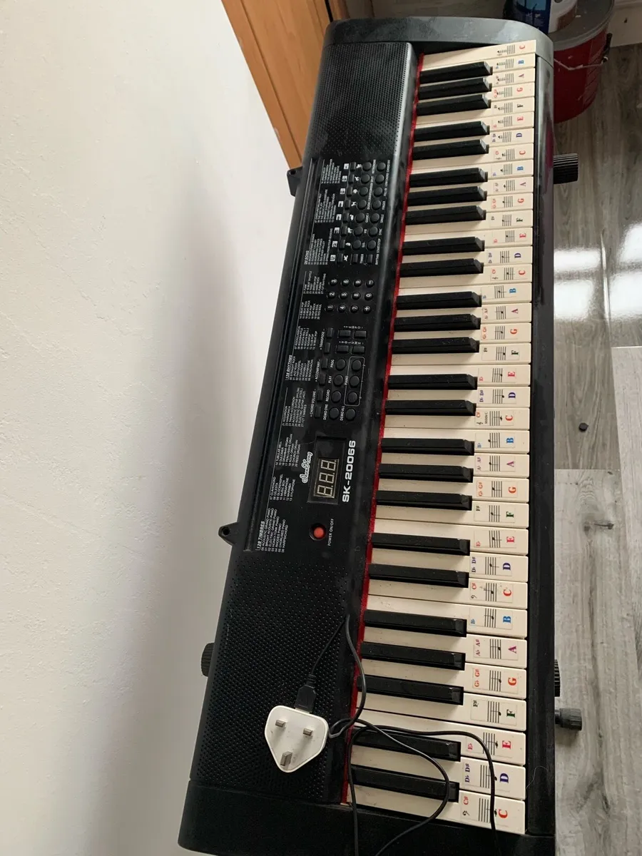 Piano Keyboard - Image 2