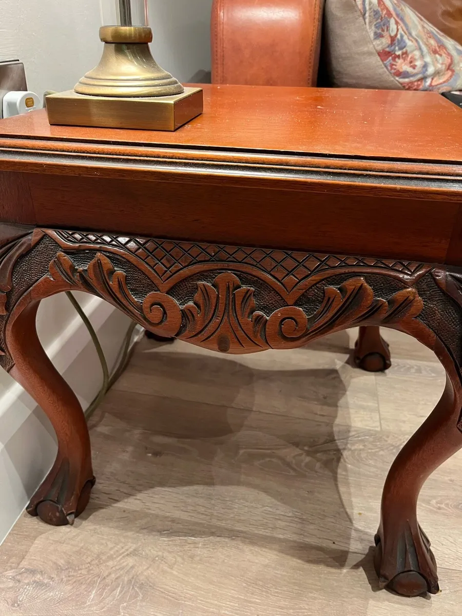 Small wooden table - Image 2