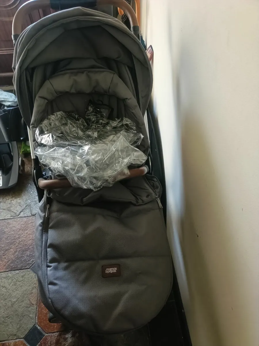 Baby Travel System - Image 1