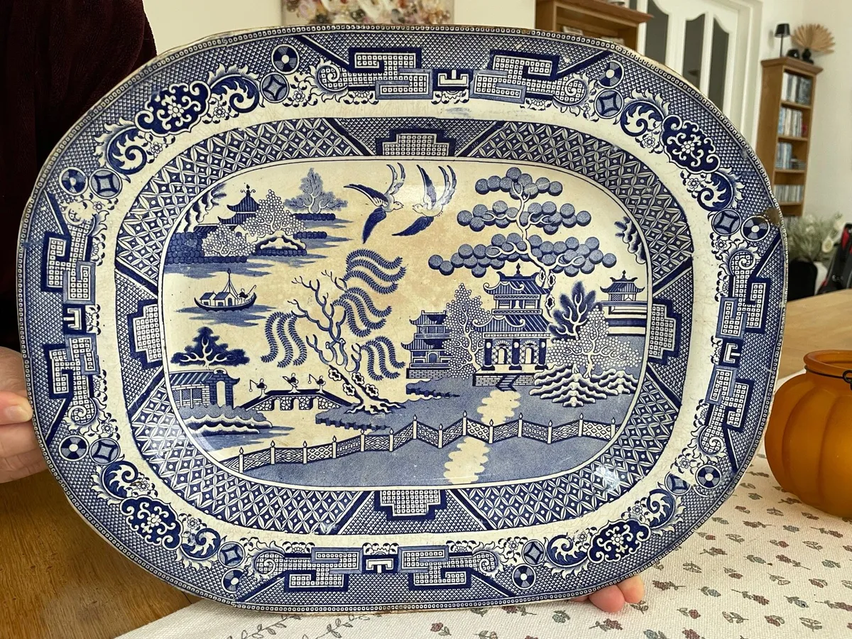 Staffordshire serving platter circa 19th Century - Image 1