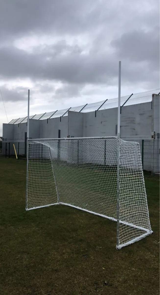 Goal posts - Image 1