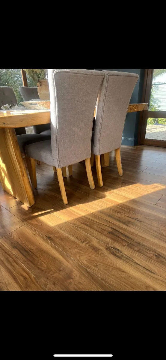 Chairs D.F.S - Image 3