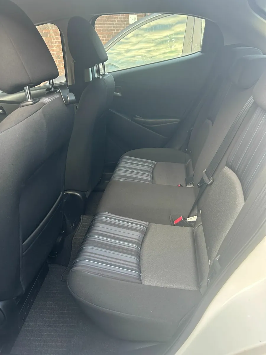 Mazda Demio 2016 - Image 4