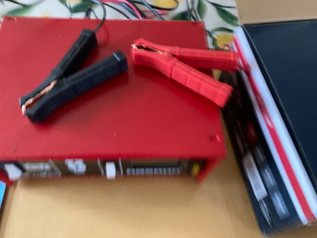 Car battery charger - Image 3