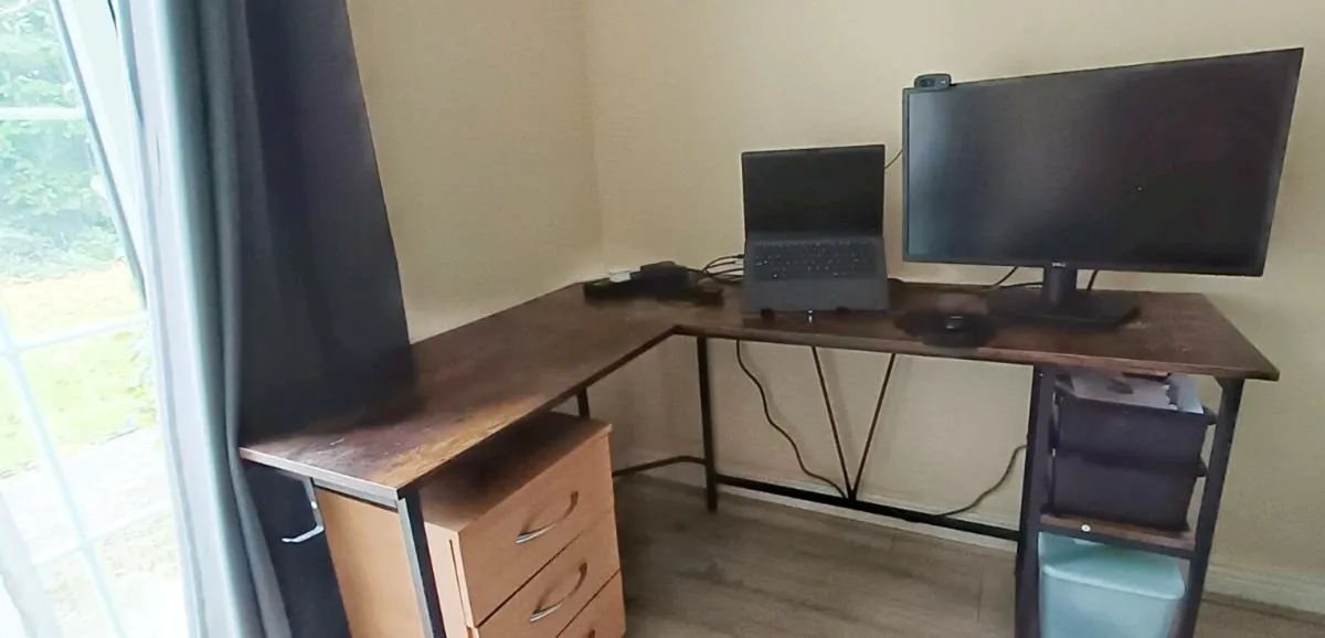 Home office desk / gaming desk table/ work table - Image 1