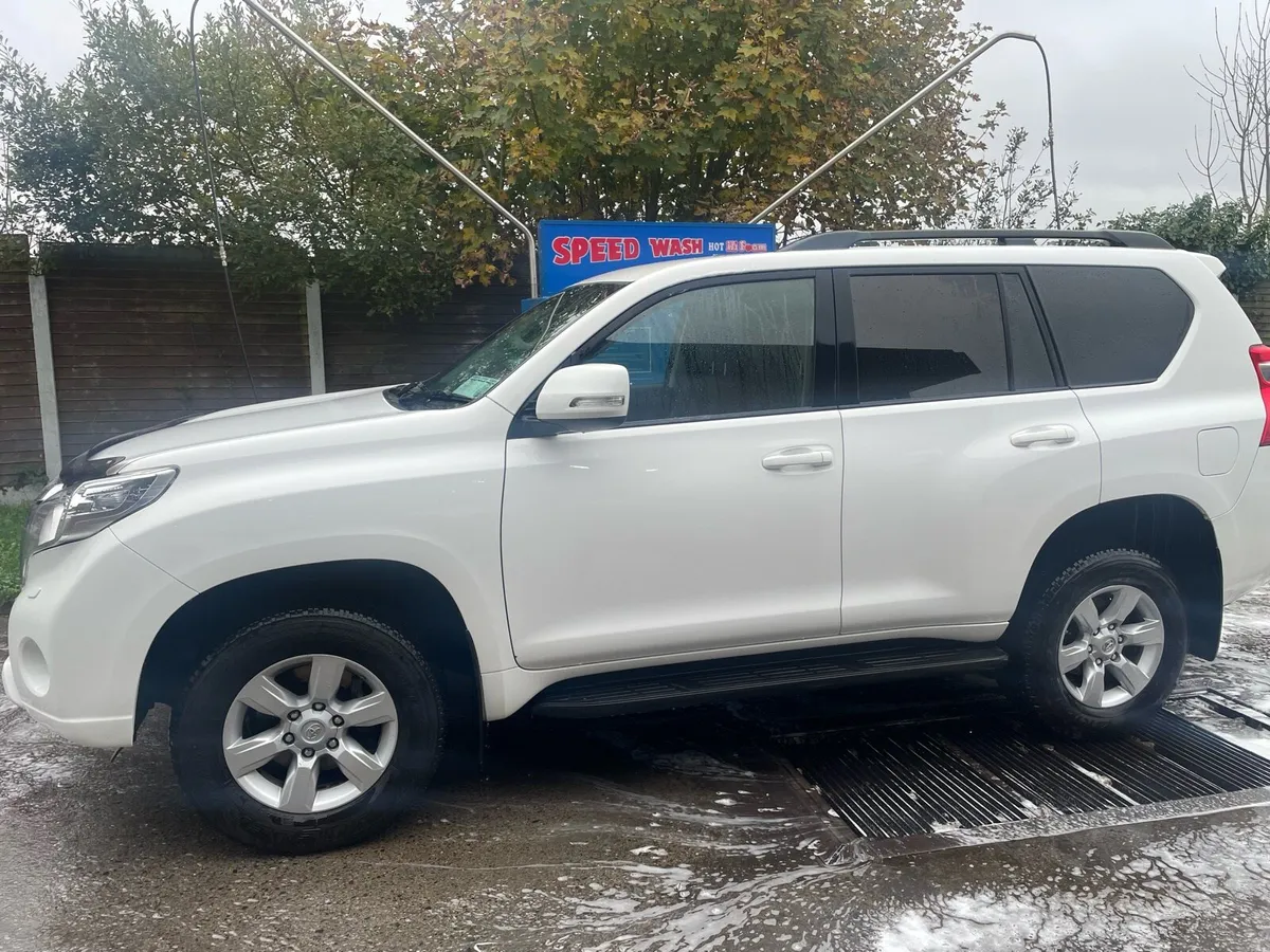 Toyota Landcruiser - Image 2