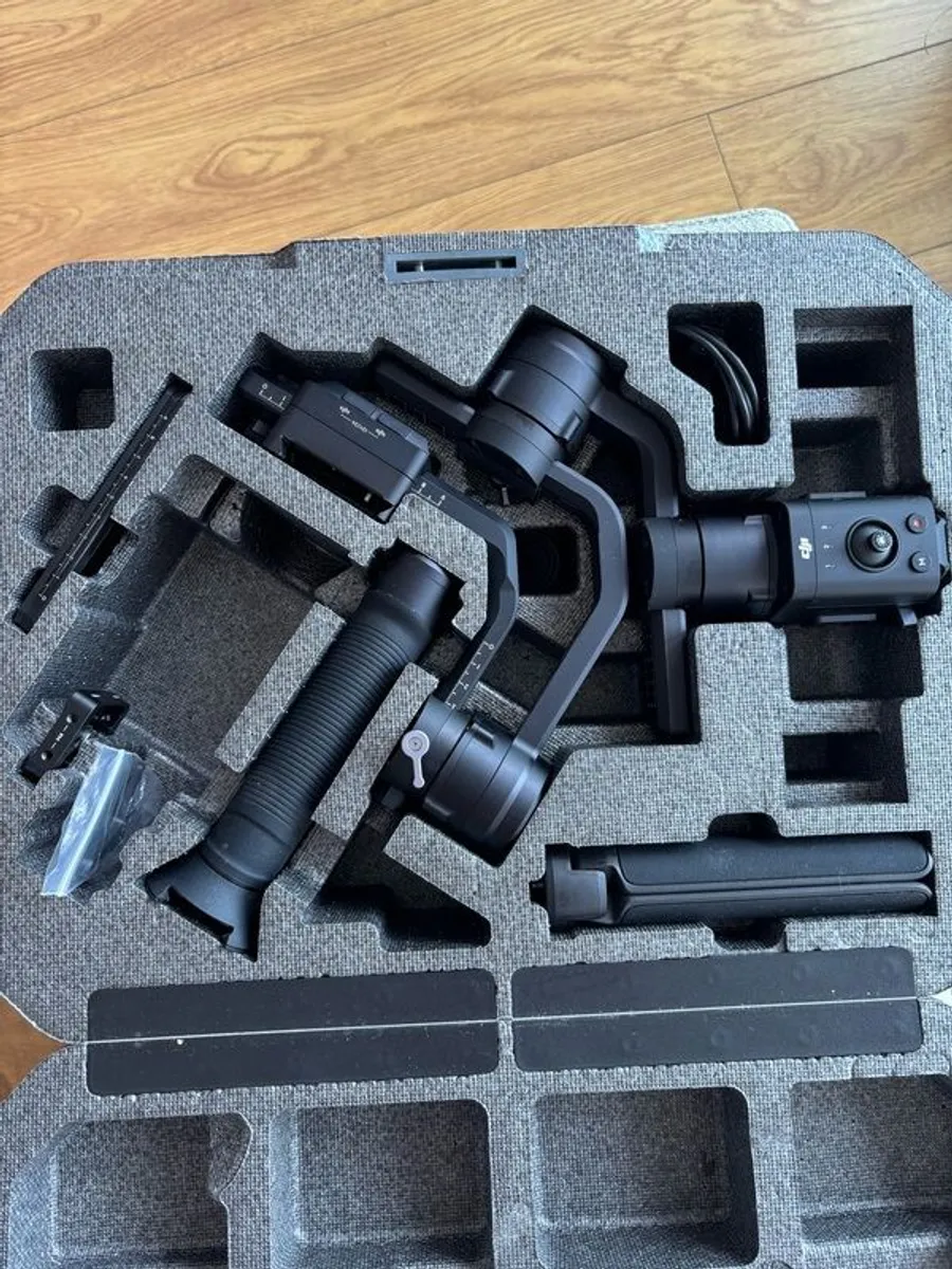 DJI RONIN S Camera stabilizer. - Image 1