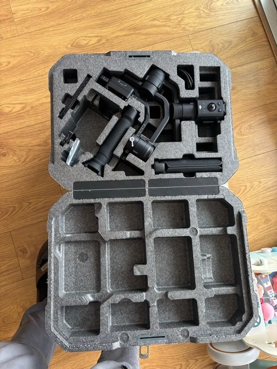 DJI RONIN S Camera stabilizer. - Image 2