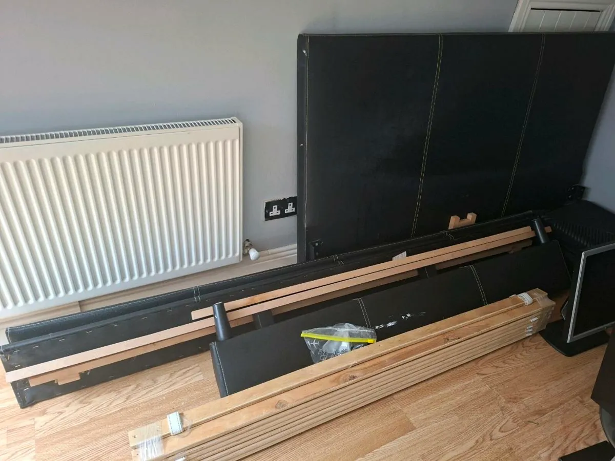Double bed base FREE