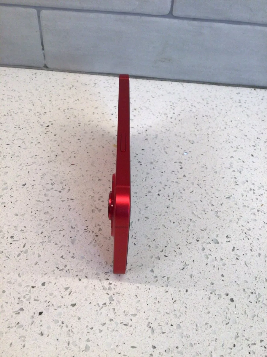 iPhone 14 - Image 4