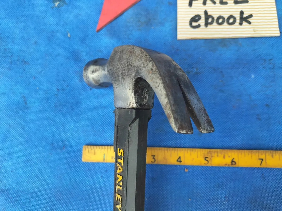 Stanley 24oz Claw hammer - Image 3