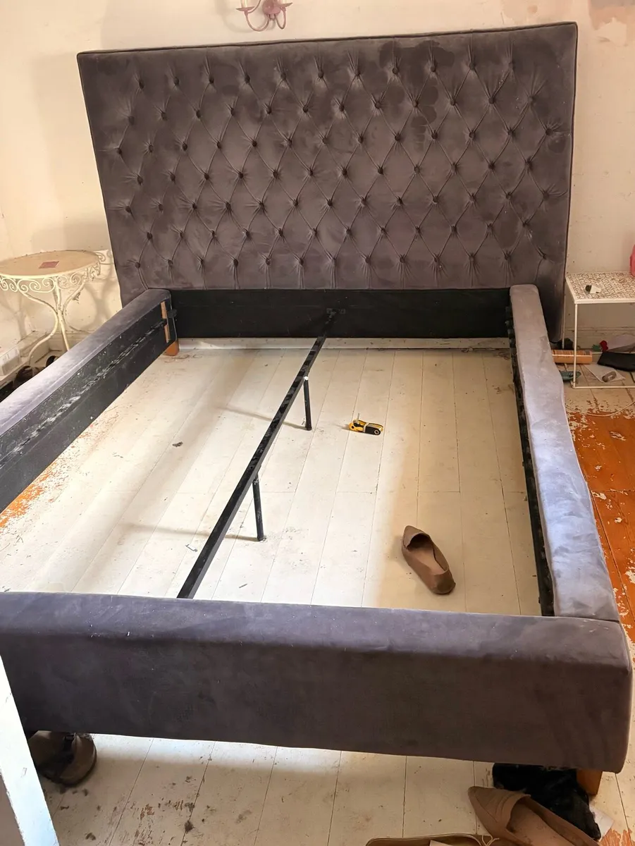 Kingsize Frame Bed