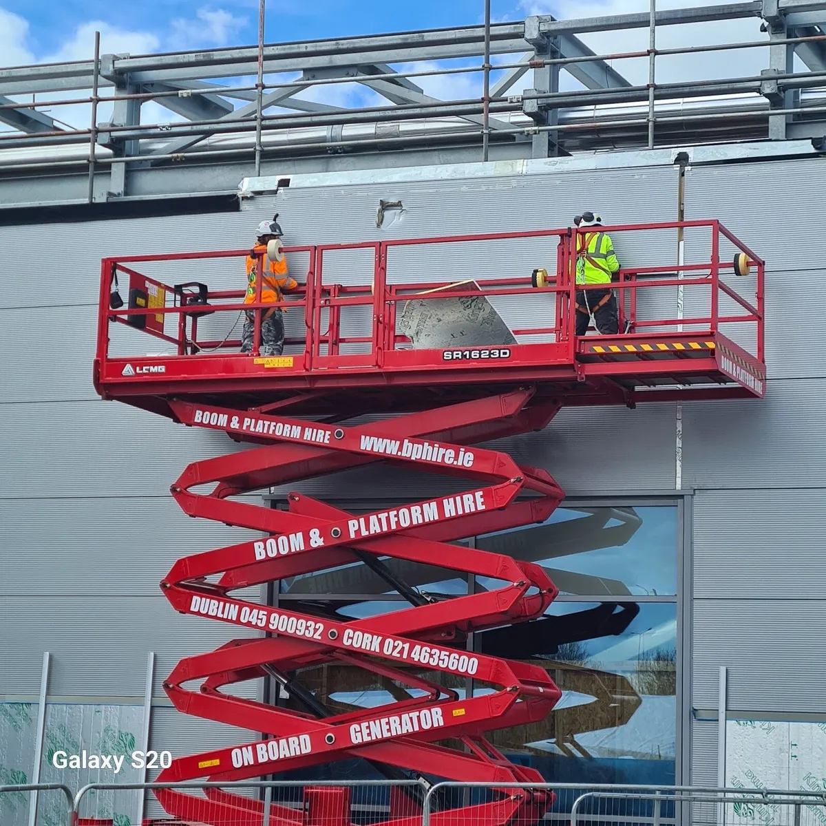 SCISSOR LIFT DIESEL 53FT - Image 4