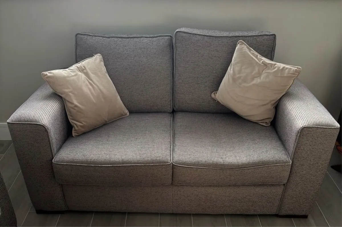 Couches- matching 3 & 2 seater - Image 4