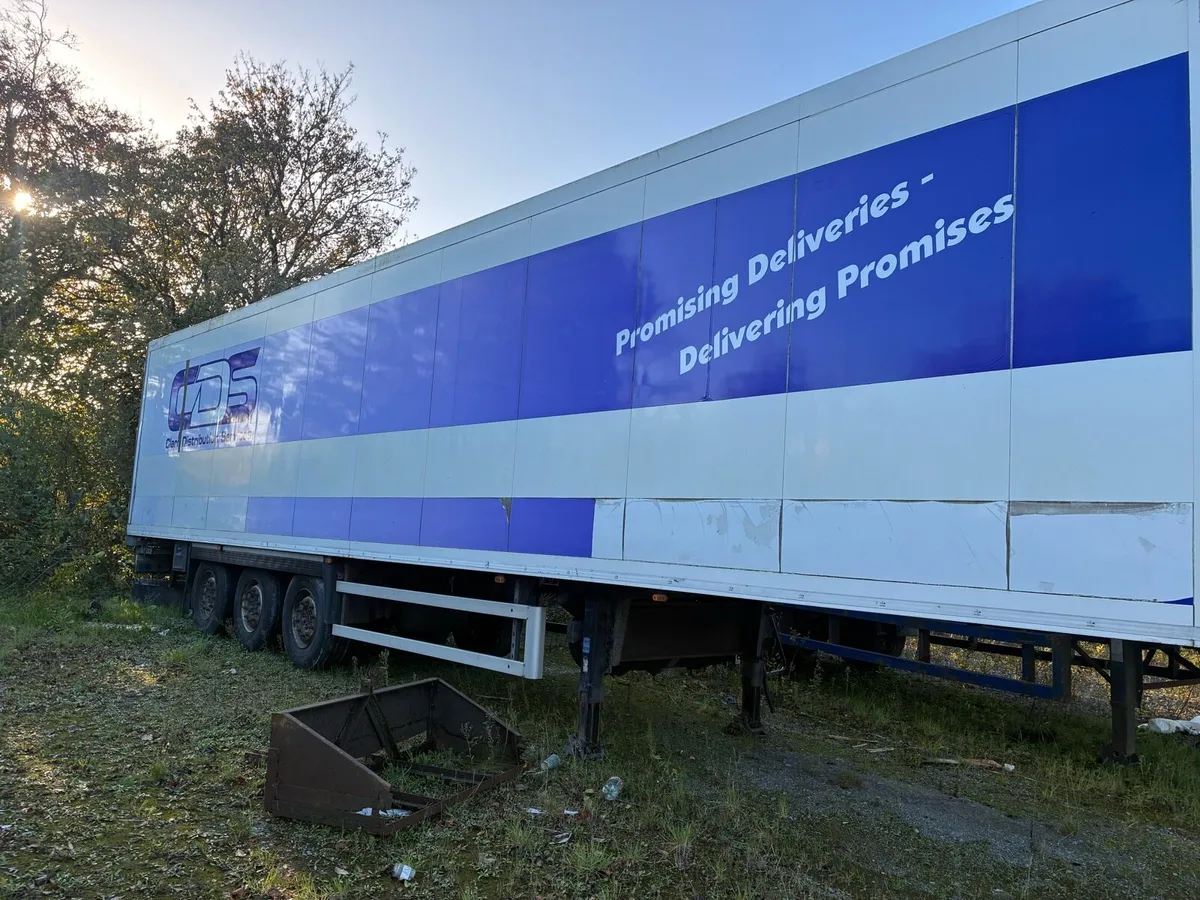 Storage containers - Image 1