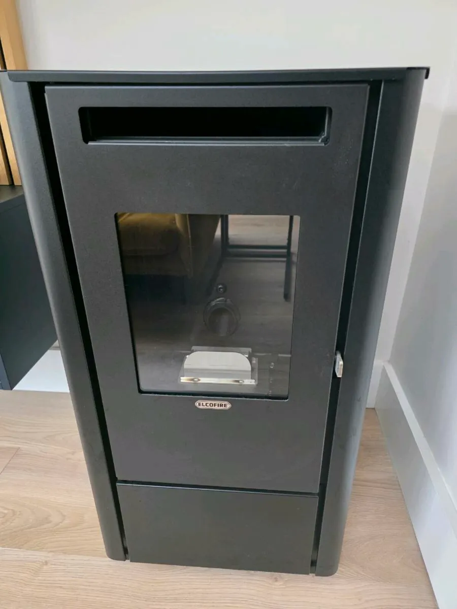 Elcofire Pellet Stove 8kw WiFi (new, never used) - Image 1