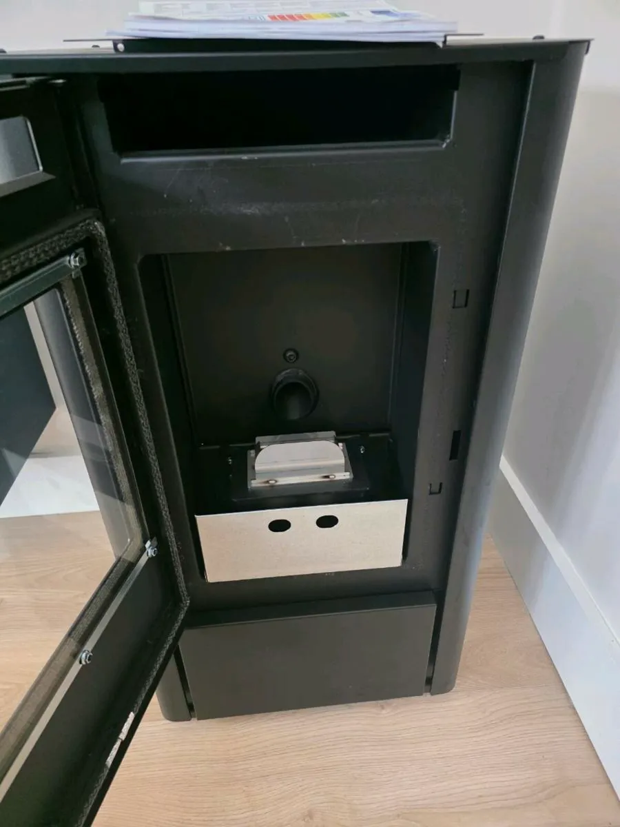 Elcofire Pellet Stove 8kw WiFi (new, never used) - Image 2