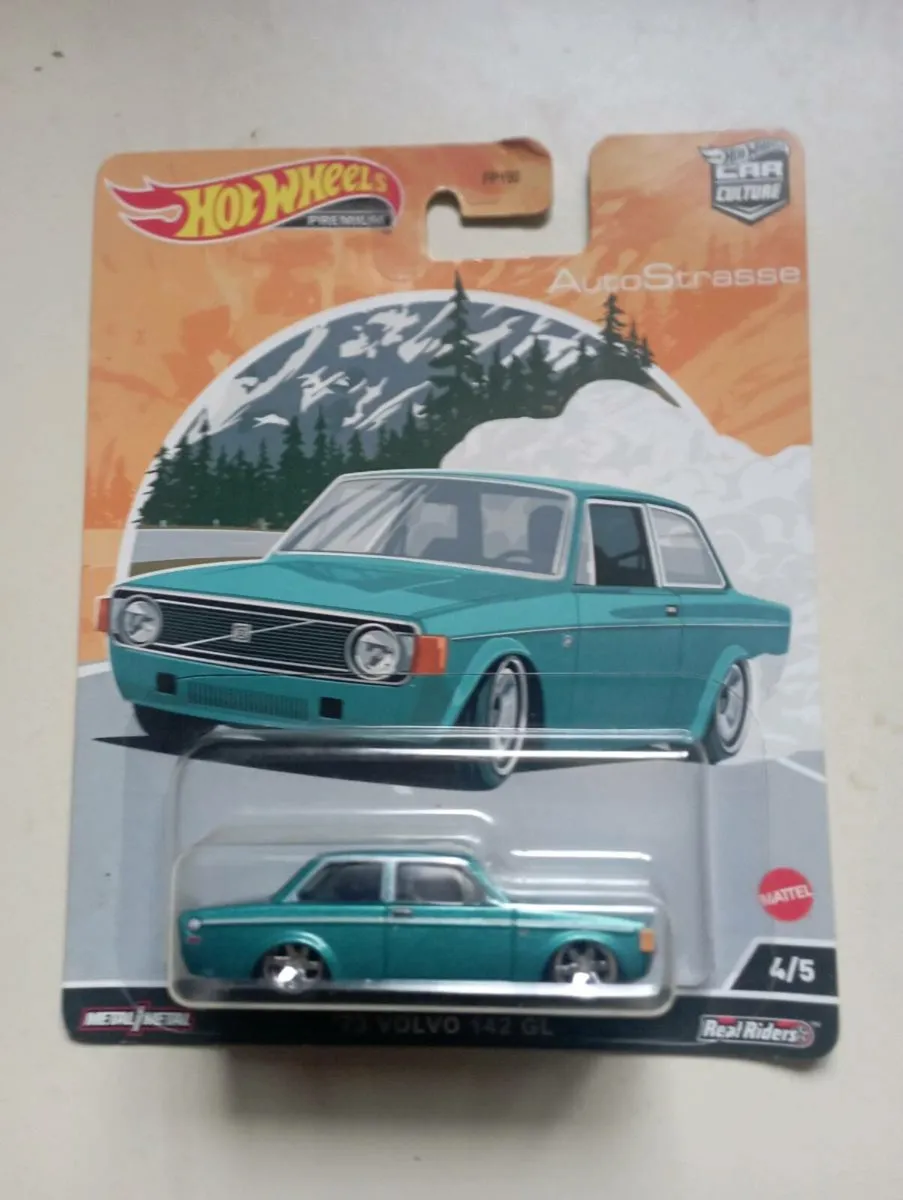4 HOT  WHEELS DIE-CAST MODLES RACE DAY CAR CULTURE - Image 2