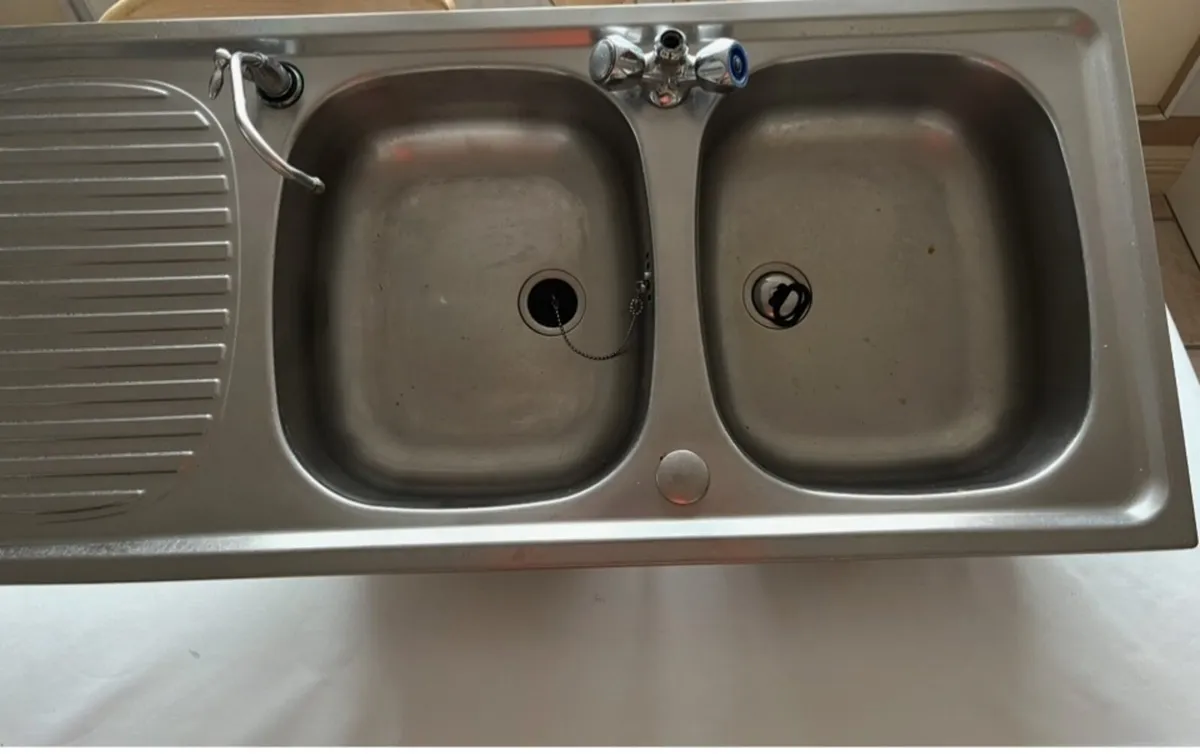 Kitchen sink - Image 2