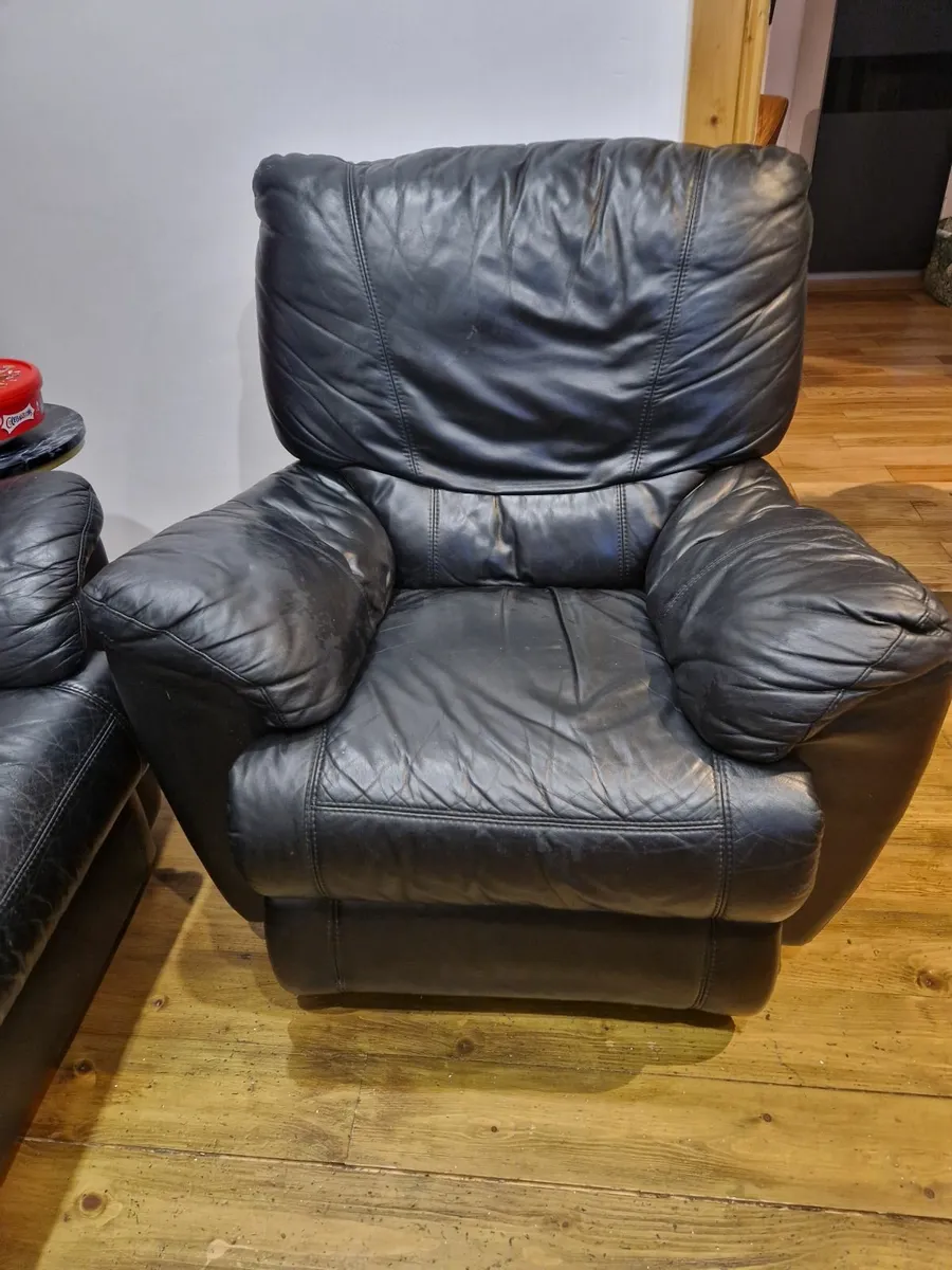 Sofa and 2 armchairs - Image 3
