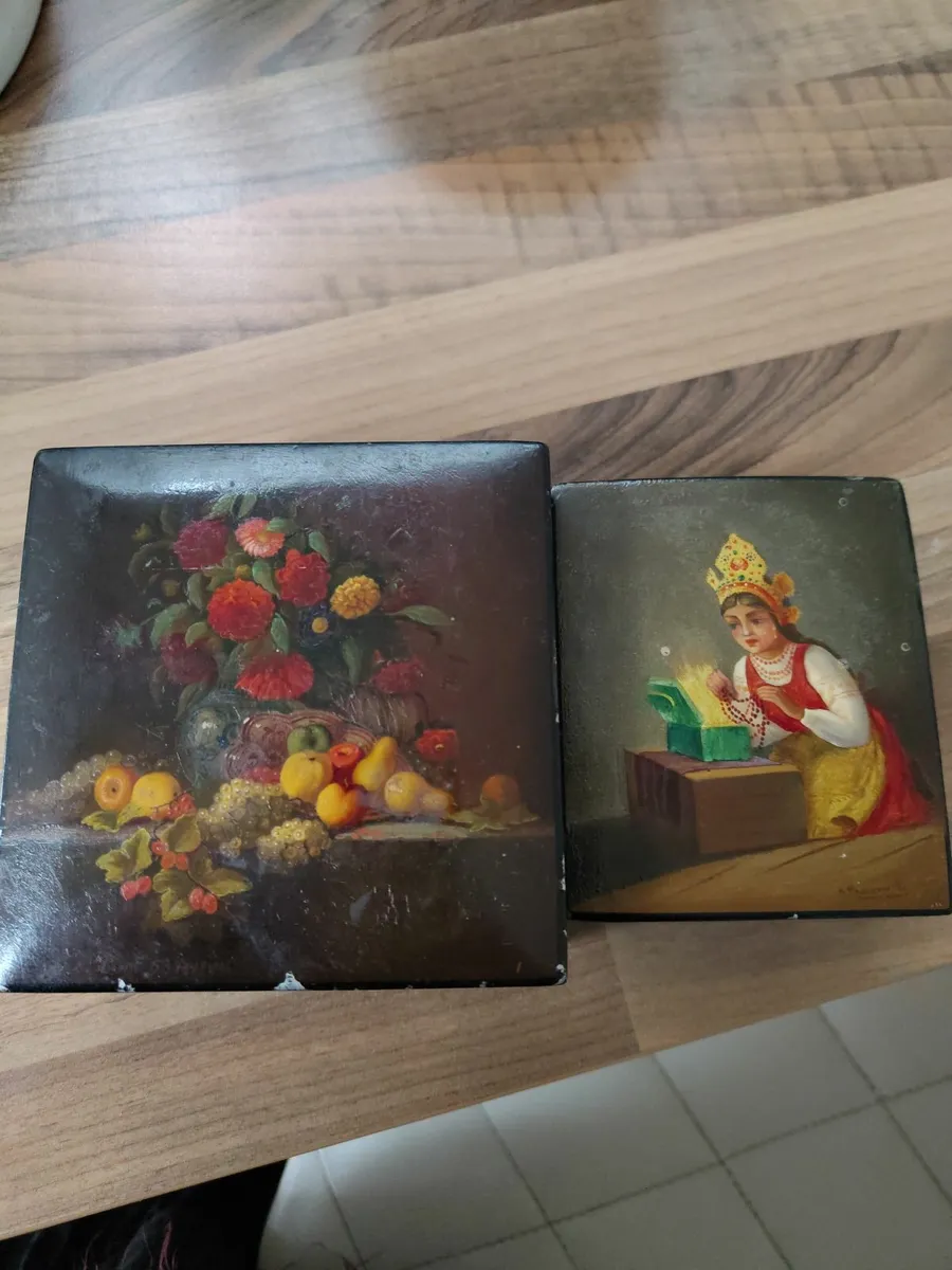 Fedoskino Hand-Painted Russian Lacquer Boxes, pair - Image 1