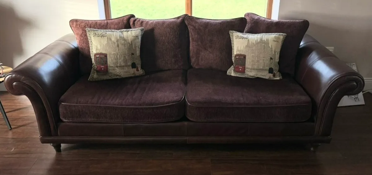 2 Lovely comfy couches - Image 1