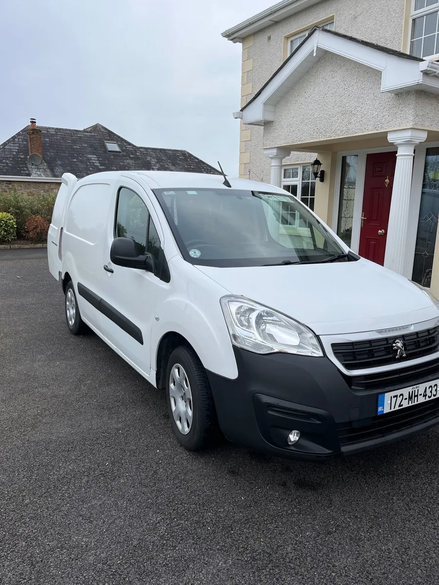 Van - Image 1