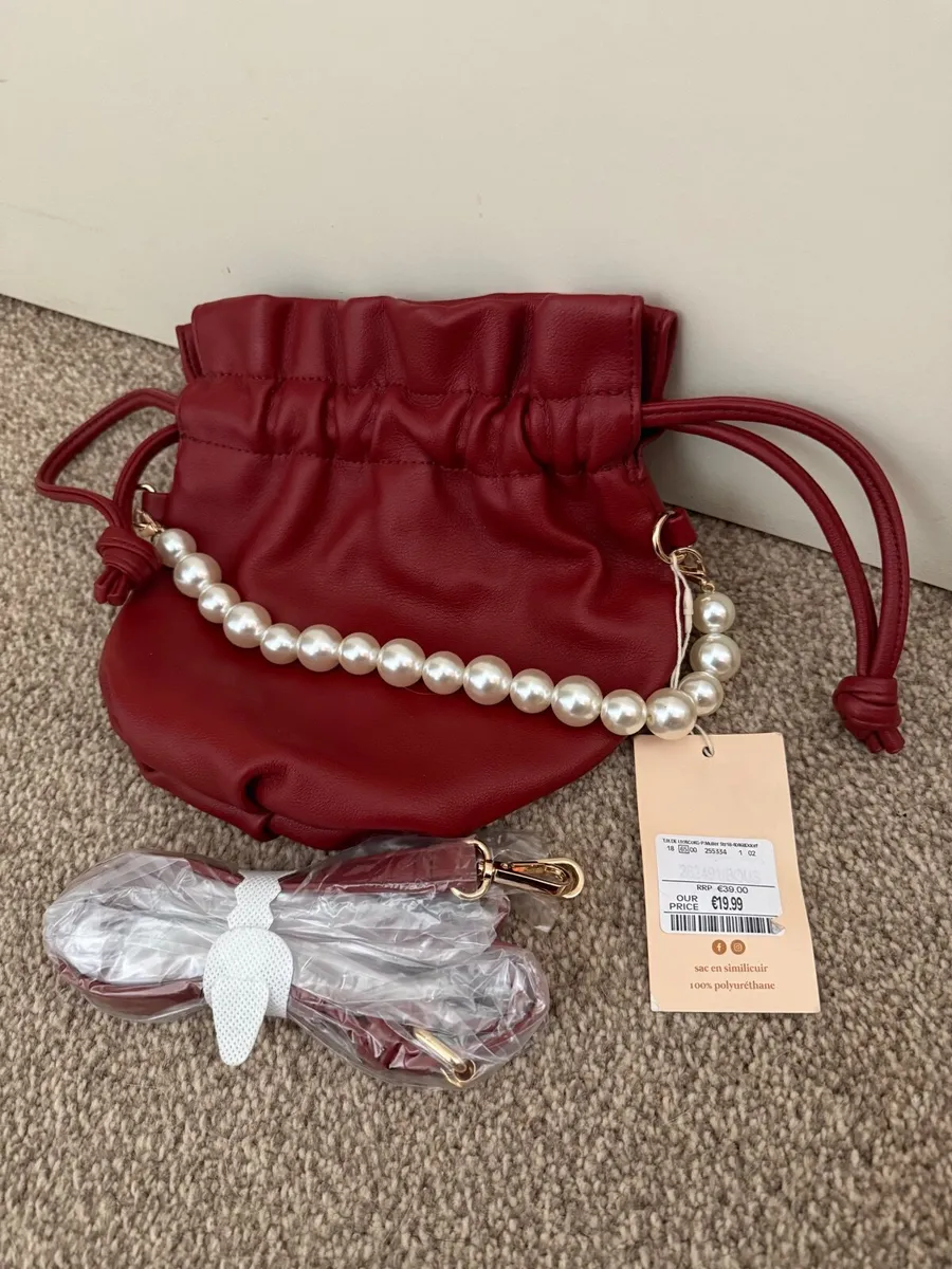 Chic Burgundy Faux Leather Pearl Handle Drawstring