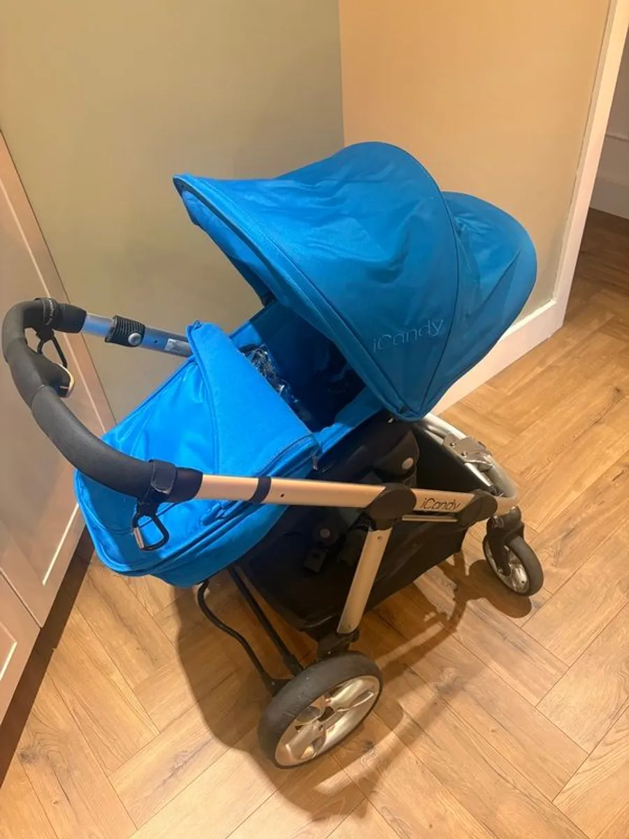 Icandy apple 2 pear travel system - Image 1