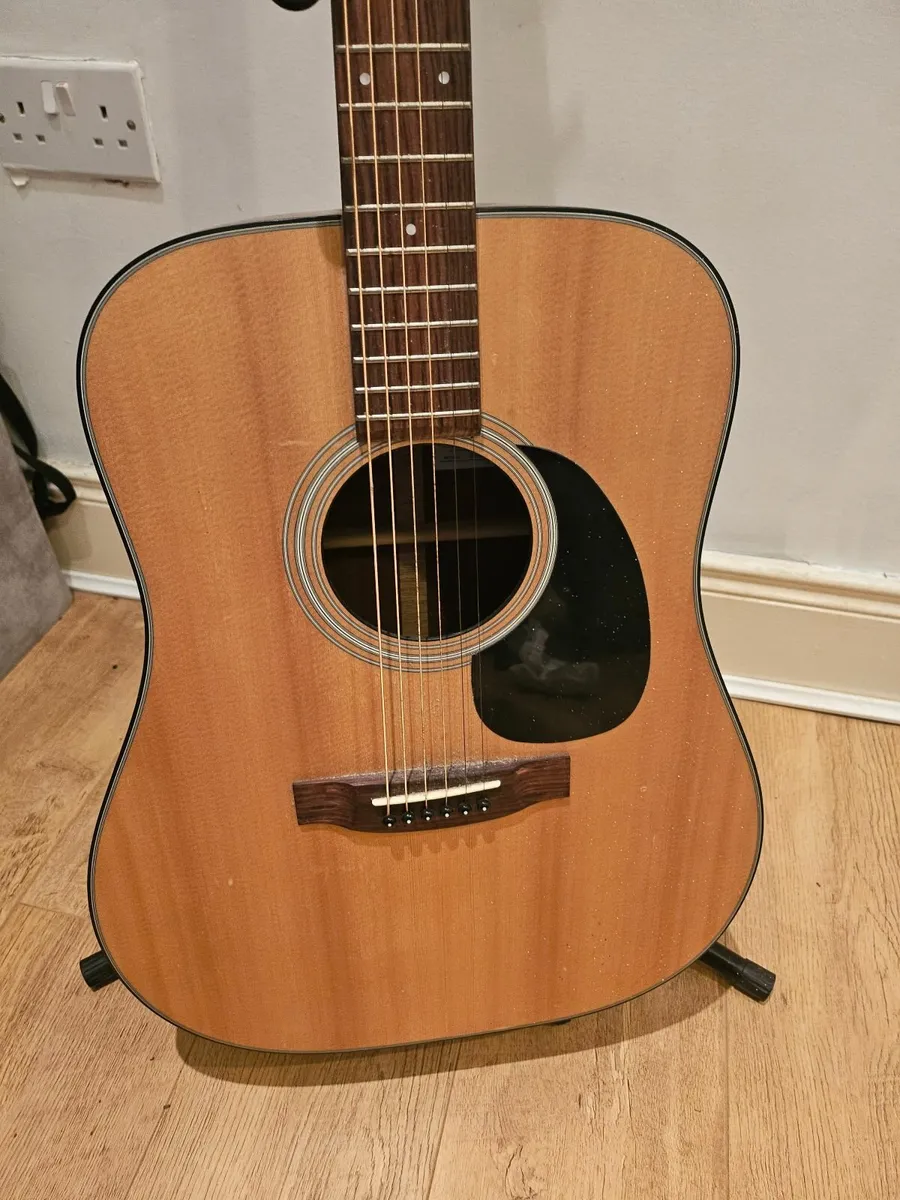 Guitar - Image 3