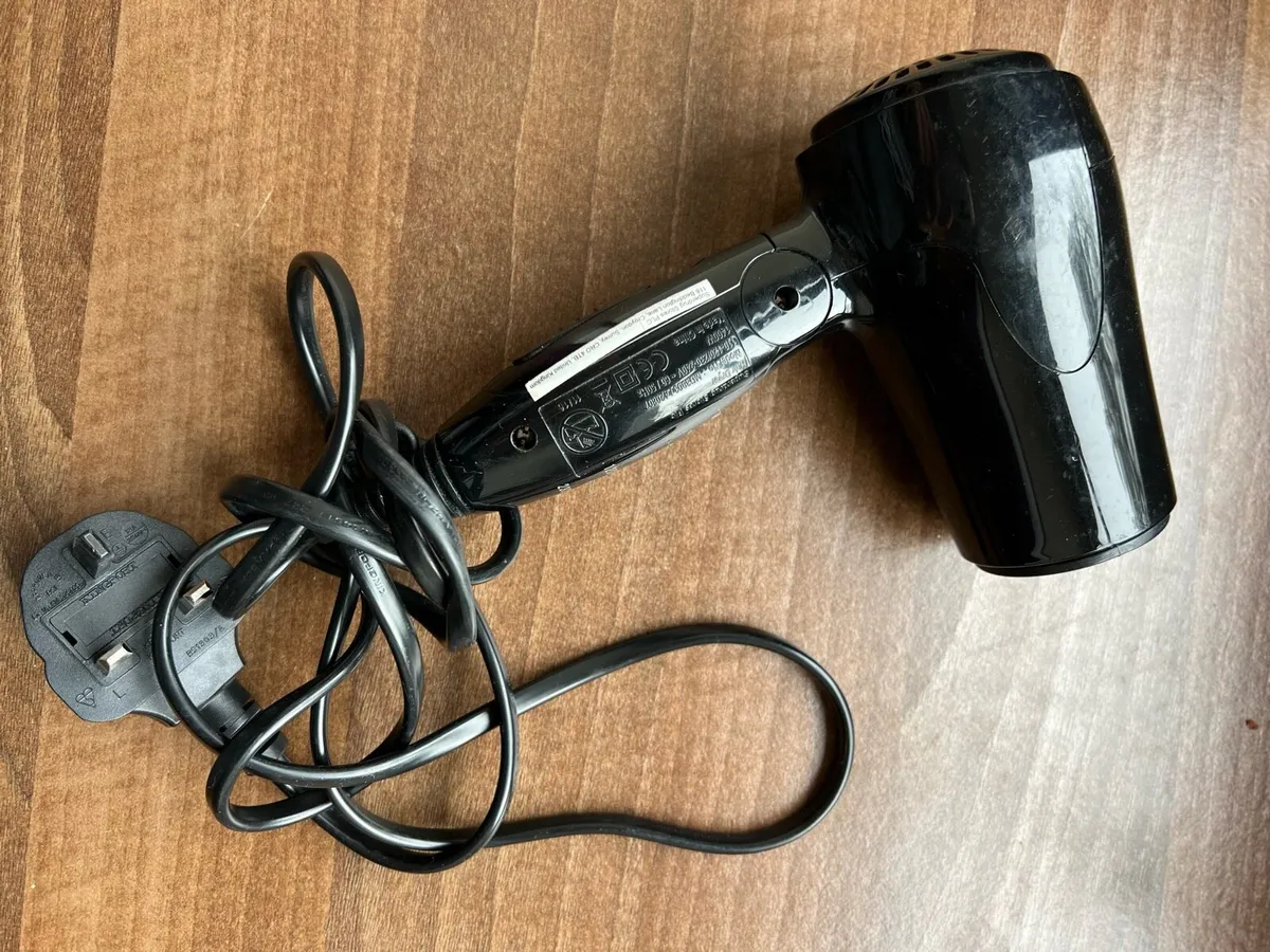 Travel Hairdryer Boots - Image 1