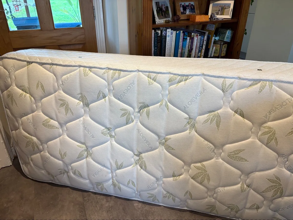 Bed frame and mattress - Image 3