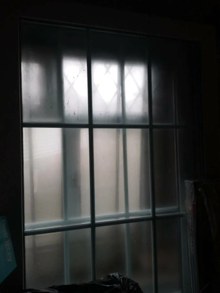 12 windows  for sale - Image 2