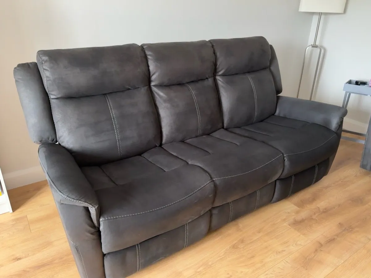 3 + 2 Seater Recliner Sofas - Image 2