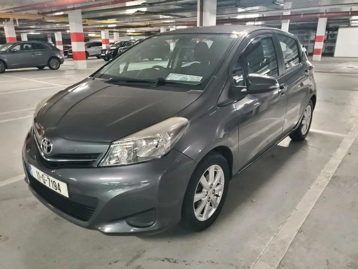 Toyota Yaris 1.3 Petrol 6 speed high spec - Image 2