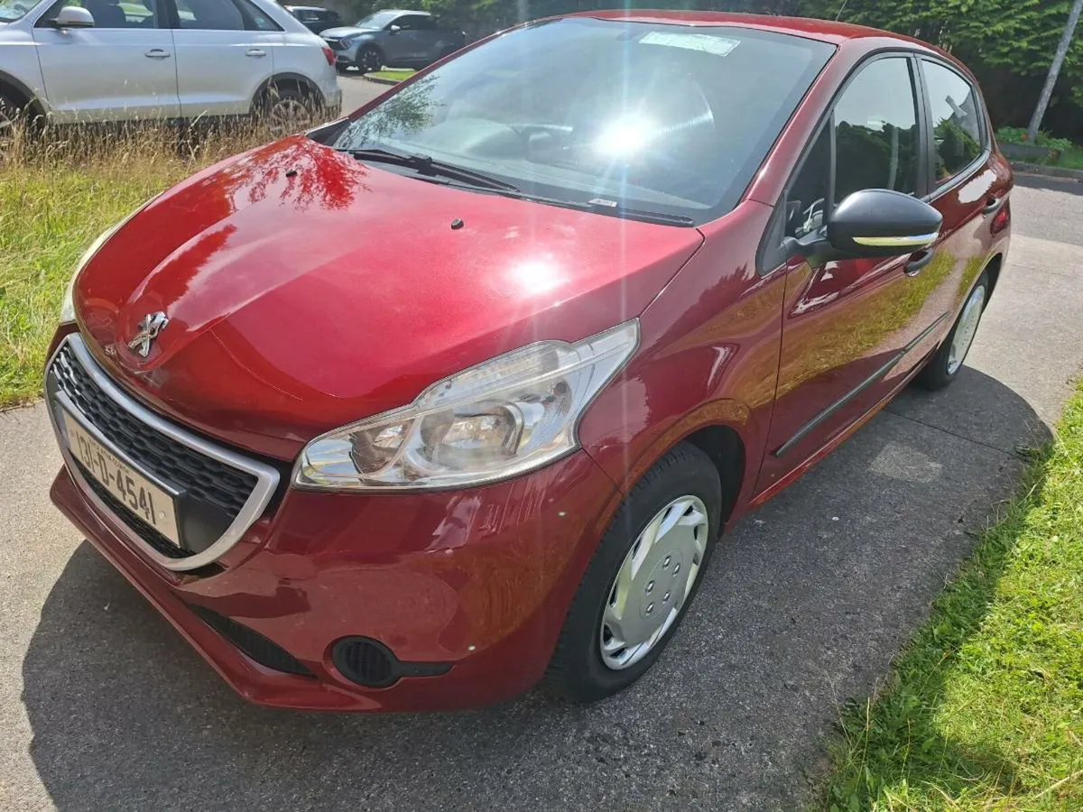 Peugeot 208 low mileage - Image 3