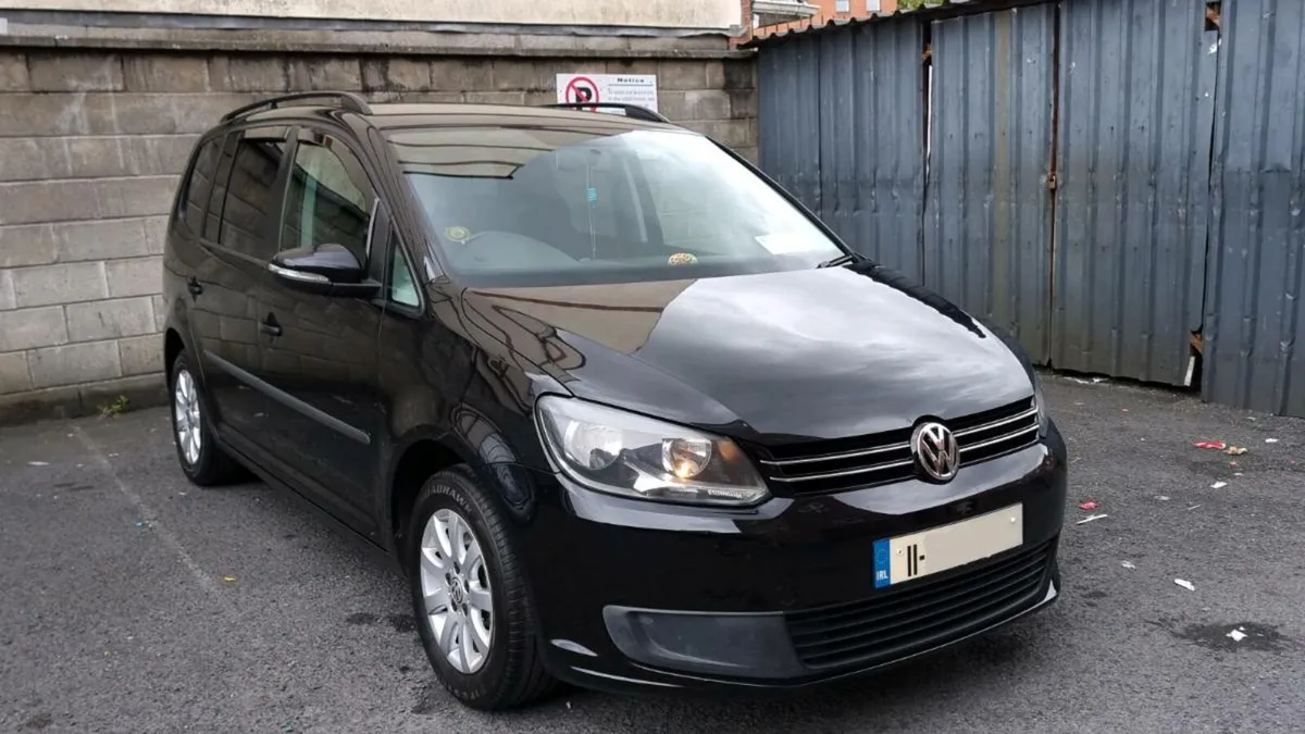 VW TOURAN 1.6 TDI 2011 - Image 1