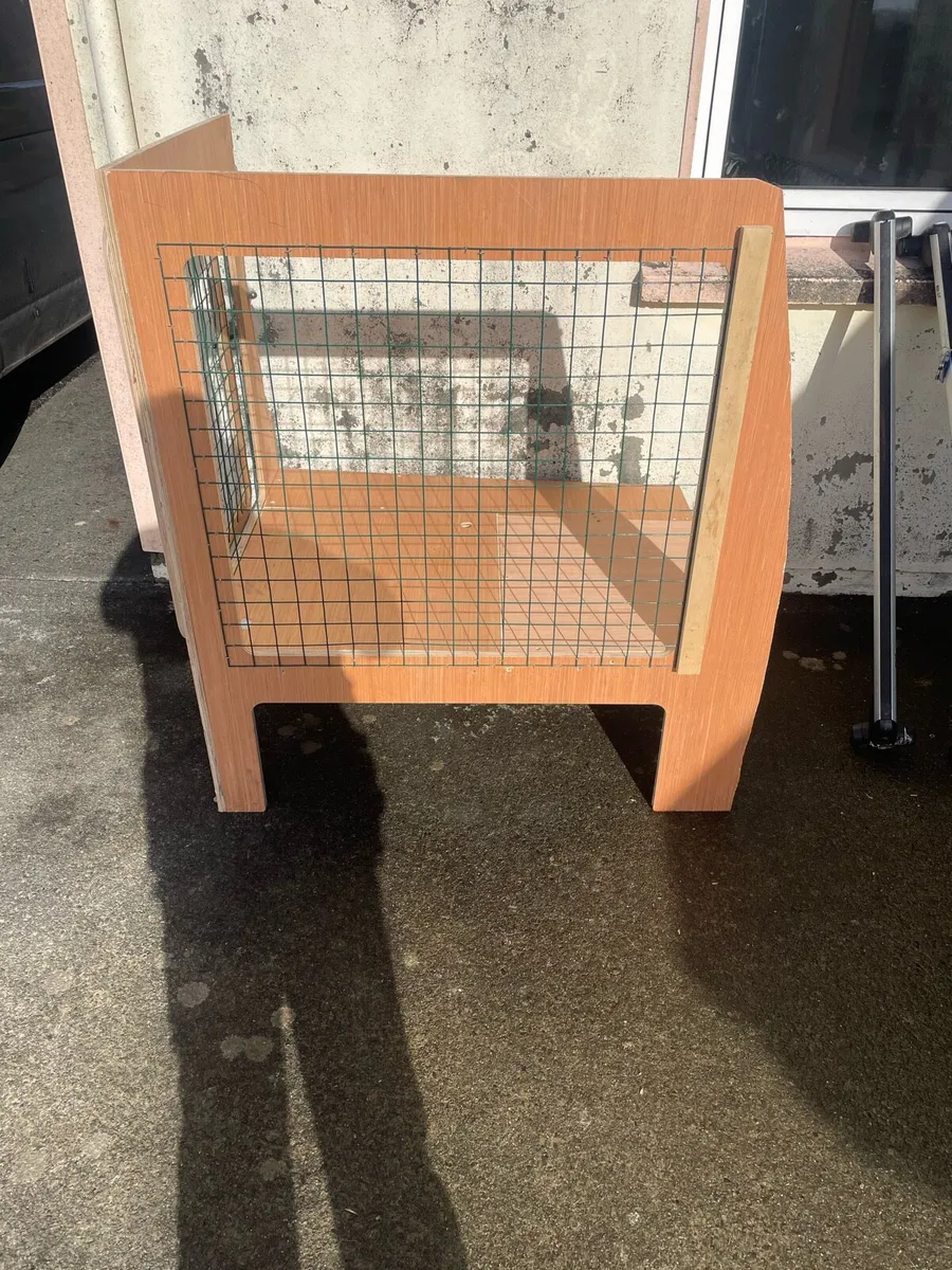 Cage out of vw transporter - Image 2